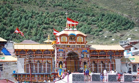 बद्रीनाथ धाम-प्रभु विष्णु  का दूसरा निवास स्थान How to reach badrinath dham 1 of the char dham yatra-Complete & Easy Guide 3 बद्रीनाथ badrinath dham char dham